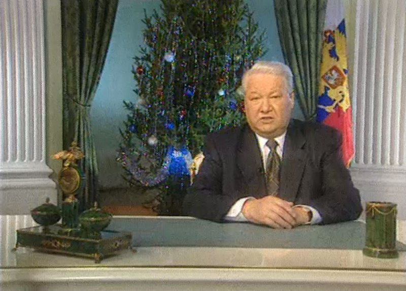 Почему у Ельцина не хватало двух пальцев на руке