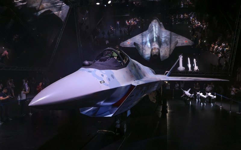 Истребитель Су-75 Checkmate: что необычного в самолёте, показанном Путину