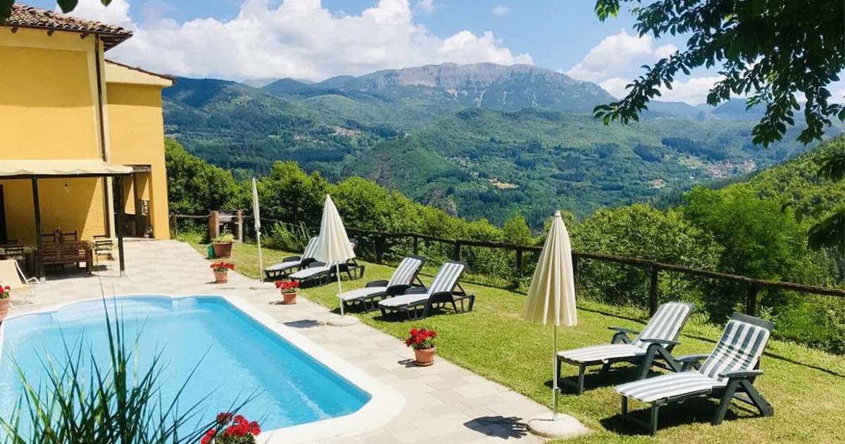 Виллу в Италии с видом на горы отдают всего за 30 евро. Но есть подвох