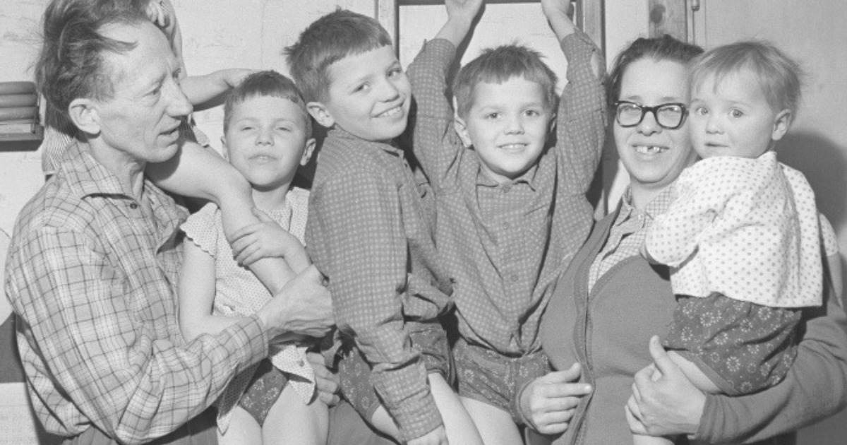 «Советские Тепляковы»: что стало с детьми-вундеркиндами из семьи Никитиных