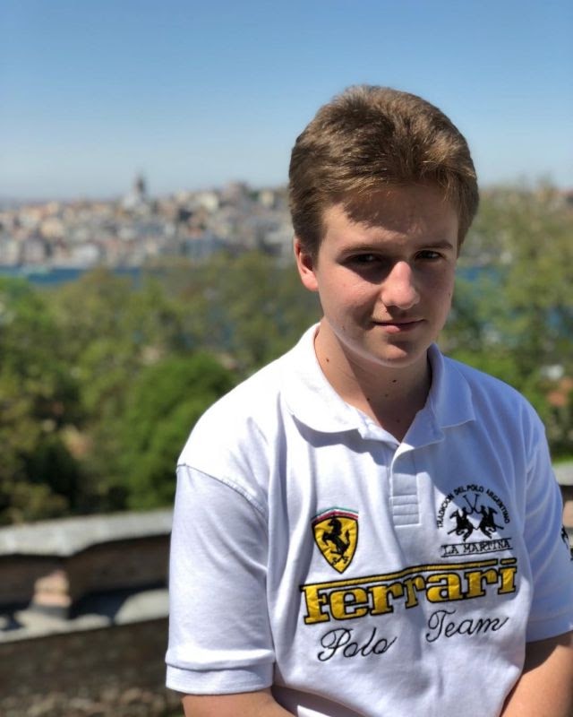 17-летний сын Пескова Мика: жизнь «золотого мальчика» и инстаграм*-скандал
