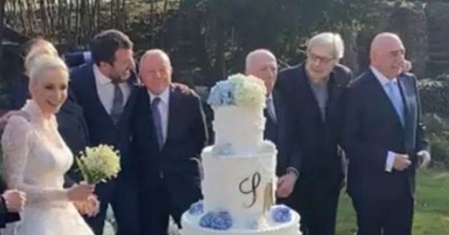 Берлускони закатил свадьбу с депутатшей, которая младше его на 53 года